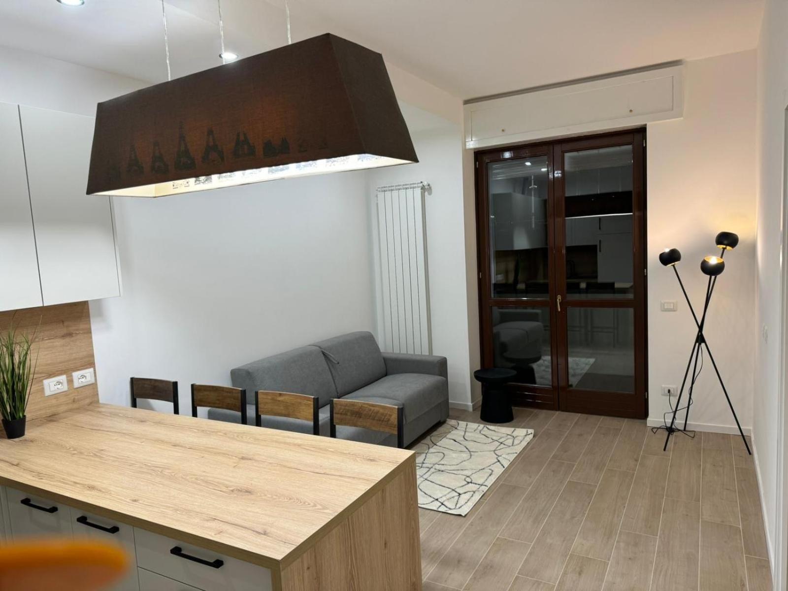 Feel - Central Beat Apartment ベルガモ エクステリア 写真